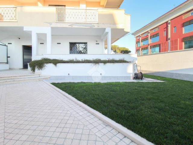 Villa Indipendente in vendita a Città Sant'angelo, Abruzzo