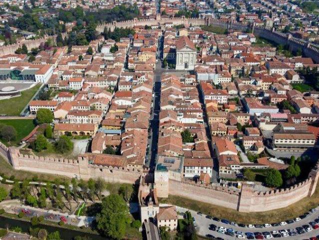 Villa Indipendente in vendita a Cittadella, Veneto