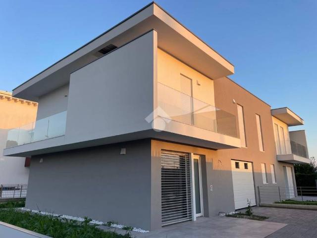Villa Indipendente in vendita a Cittadella, Veneto