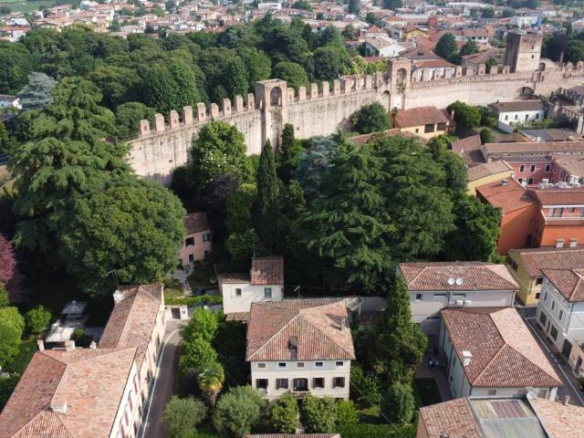 Villa Indipendente in vendita a Cittadella, Veneto