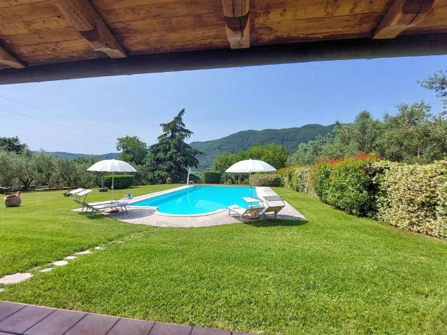 Villa Indipendente in vendita a Cittaducale, Lazio