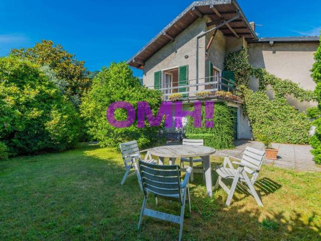 Villa Indipendente in vendita a Comunità Montana Valli del Verbano, Cittiglio