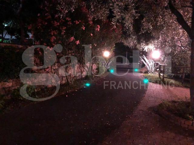 Villa Indipendente in vendita a Civezza, Provincia di Imperia