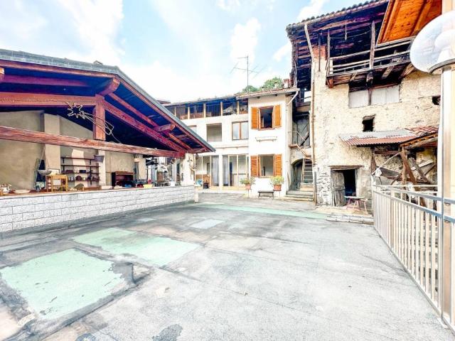 Villa Indipendente in vendita a Cellio con Breia, Piemonte