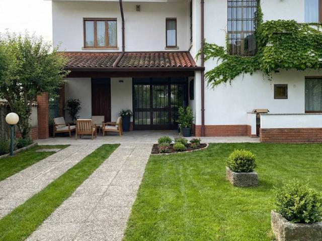 Villa Indipendente in vendita a Cividale Del Friuli, Friuli-Venezia Giulia