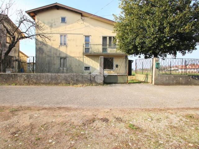 Villa Indipendente in vendita a Grupignano, Cividale Del Friuli