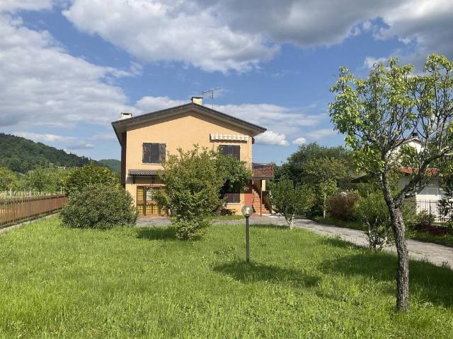 Villa Indipendente in vendita a Cividale Del Friuli, Friuli-Venezia Giulia