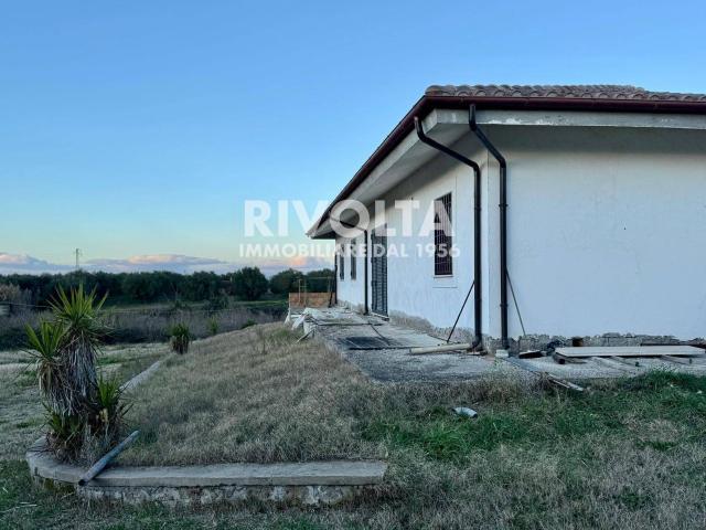Villa Indipendente in vendita a Civita Castellana, Lazio