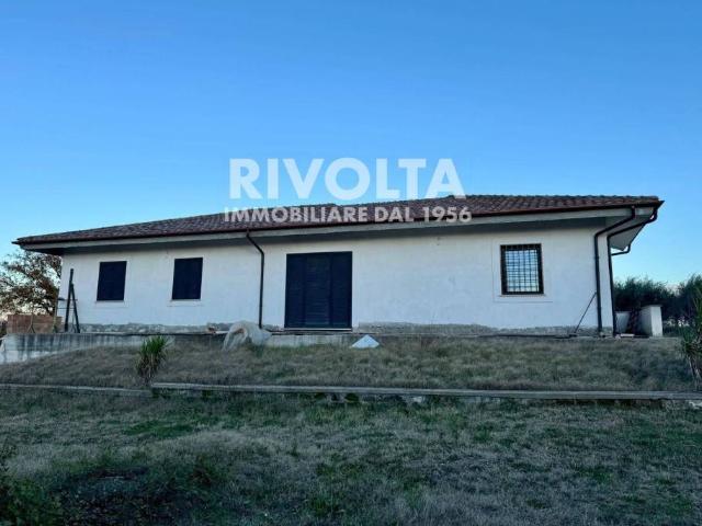 Villa Indipendente in vendita a Civita Castellana, Lazio
