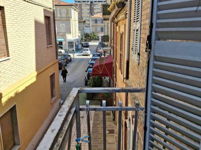 Villa Indipendente in vendita a San Marone, Marche