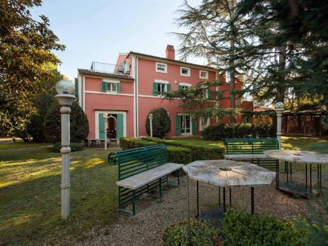 Villa Indipendente in vendita a San Marone, Marche