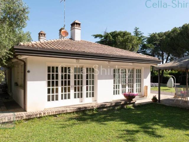 Villa Indipendente in vendita a San Marone, Marche