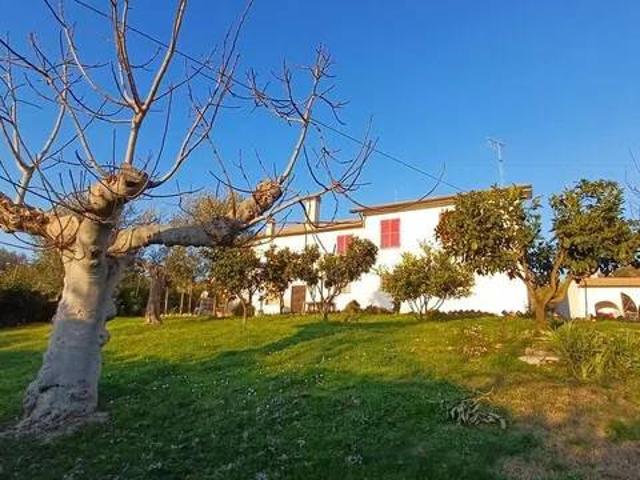 Villa Indipendente in vendita a Marche, Macerata