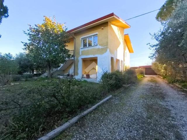 Villa Indipendente in vendita a Marche, Macerata
