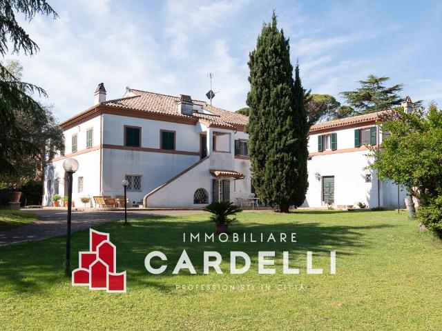 Villa Indipendente in vendita a San Marone, Marche