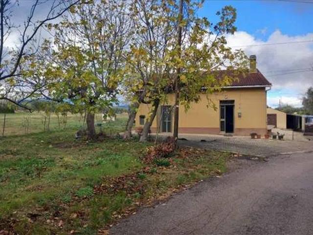Villa Indipendente in vendita a Civitaquana, Pescara