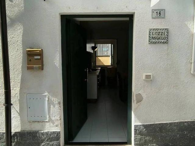 Villa Indipendente in vendita a Civitaquana, Abruzzo
