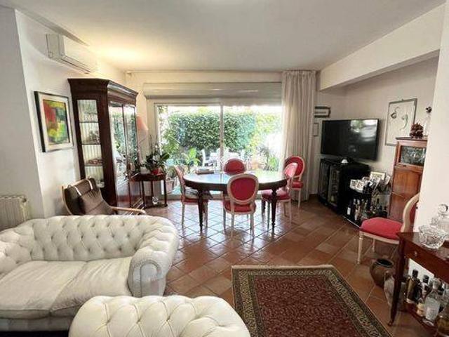 Villa Indipendente in vendita a Punta del Pecoraro, Roma Capitale