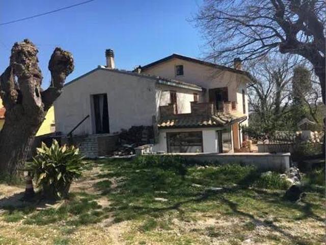 Villa Indipendente in vendita a Civitella Casanova, Abruzzo