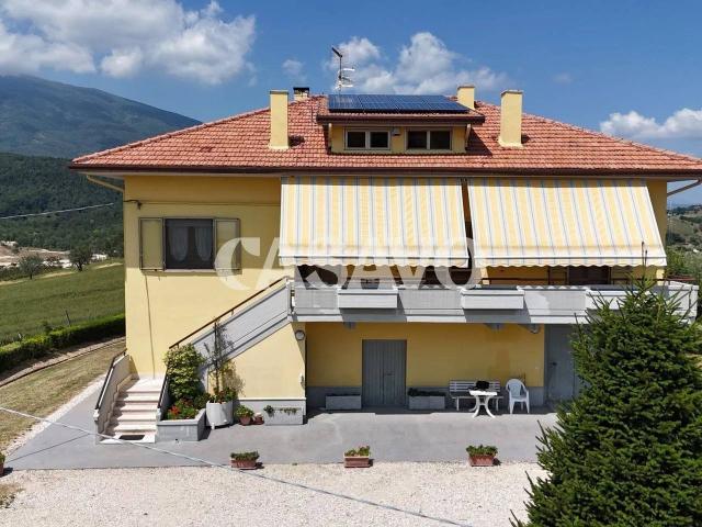 Villa Indipendente in vendita a Unione dei Comuni della Val Vibrata, Civitella Del Tronto