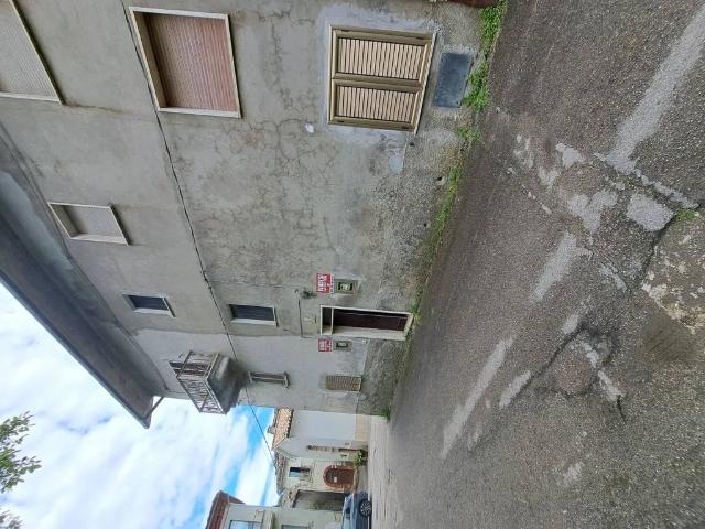 Villa Indipendente in vendita a Unione dei Comuni della Val Vibrata, Civitella Del Tronto