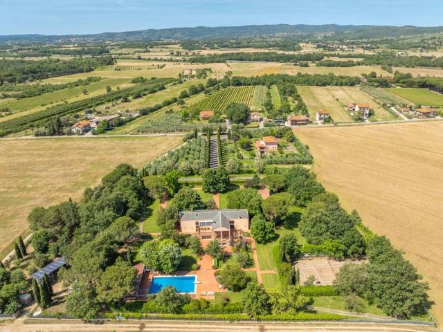 Villa Indipendente in vendita a Civitella in Val di Chiana, Toscana