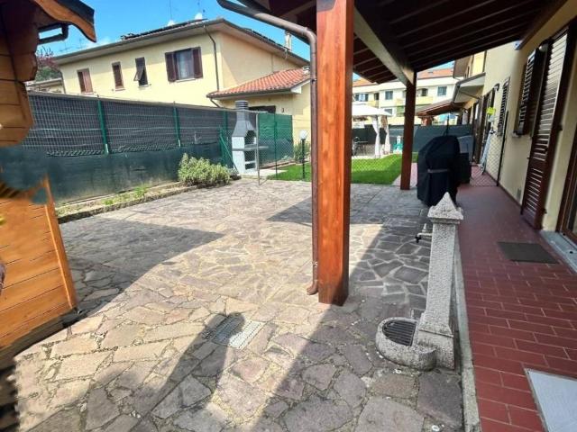 Villa Indipendente in vendita a Civitella in Val di Chiana, Viciomaggio