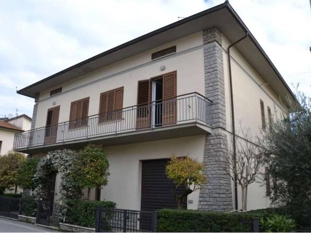 Villa Indipendente in vendita a Civitella in Val di Chiana, Badia Al Pino
