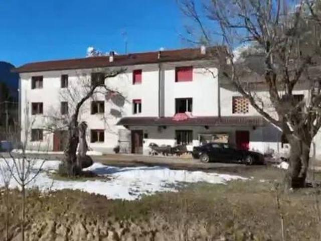 Villa Indipendente in vendita a Claut, Friuli-Venezia Giulia