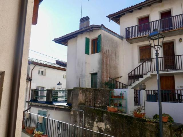 Villa Indipendente in vendita a Clauzetto, Friuli-Venezia Giulia