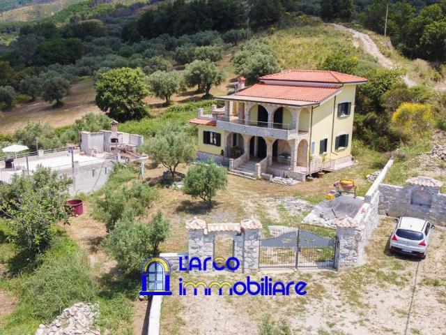 Villa Indipendente in vendita a Calabria, Cosenza