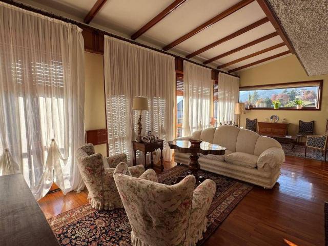 Villa Indipendente in vendita a Clusone, Lombardia
