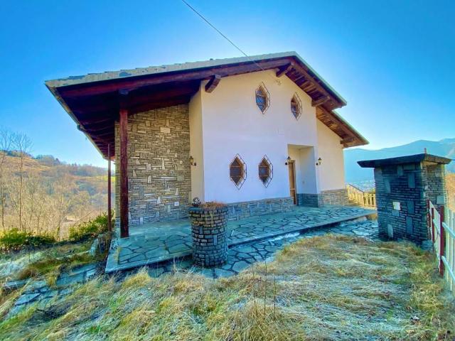 Villa Indipendente in vendita a Unione Montana di Comuni delle Valli di Lanzo, Ceronda e Casternone, Piemonte