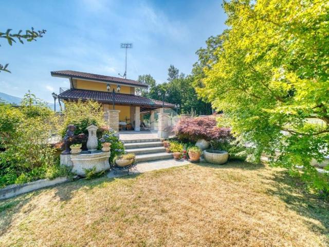 Villa Indipendente in vendita a Castagna, Piemonte