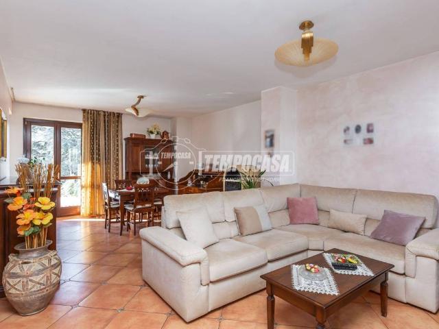 Villa Indipendente in vendita a Castagna, Piemonte