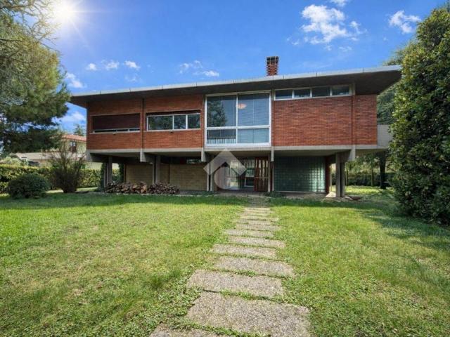 Villa Indipendente in vendita a Coccaglio, Lombardia