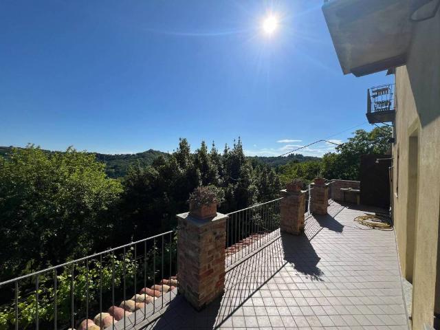 Villa Indipendente in vendita a Piemonte, Asti