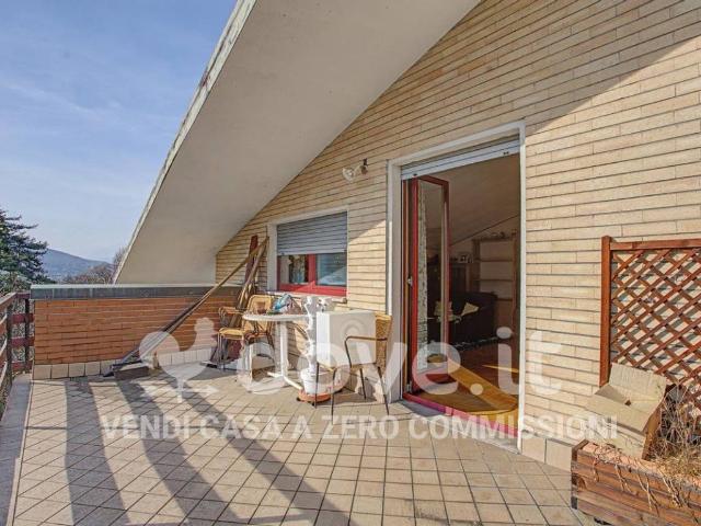 Villa Indipendente in vendita a Comunità Montana Valli del Verbano, Trevisago