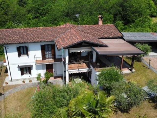 Villa Indipendente in vendita a Comunità Montana Valli del Verbano, Gavirate