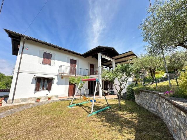 Villa Indipendente in vendita a Comunità Montana Valli del Verbano, Gavirate