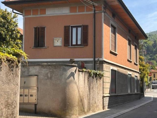 Villa Indipendente in vendita a Comunità Montana Valli del Verbano, Trevisago