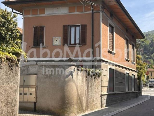 Villa Indipendente in vendita a Comunità Montana Valli del Verbano, Trevisago