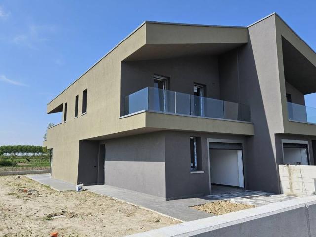 Villa Indipendente in vendita a Codevigo, Veneto
