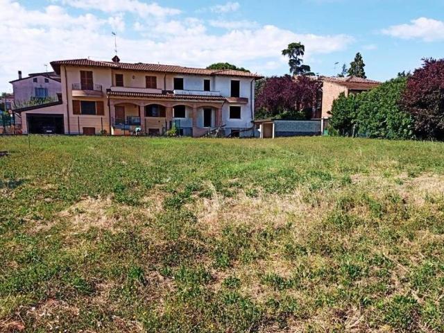 Villa Indipendente in vendita a Codevilla, Lombardia