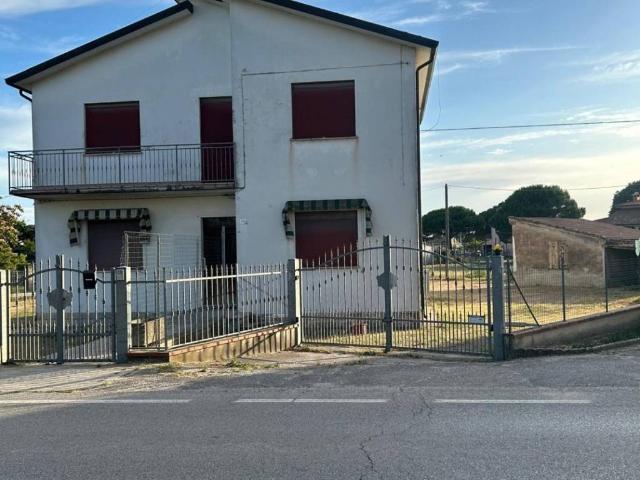 Villa Indipendente in vendita a Unione Delta del Po, Codigoro