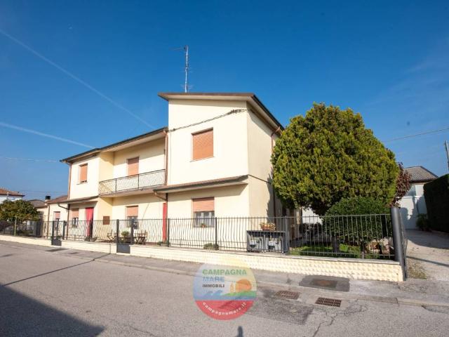 Villa Indipendente in vendita a Unione Delta del Po, Codigoro