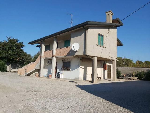 Villa Indipendente in vendita a Volano, Codigoro