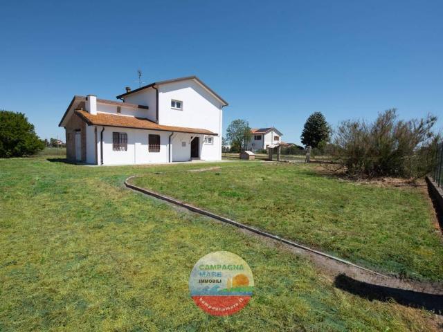Villa Indipendente in vendita a Unione Delta del Po, Codigoro