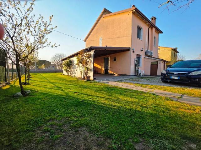 Villa Indipendente in vendita a Unione Delta del Po, Codigoro