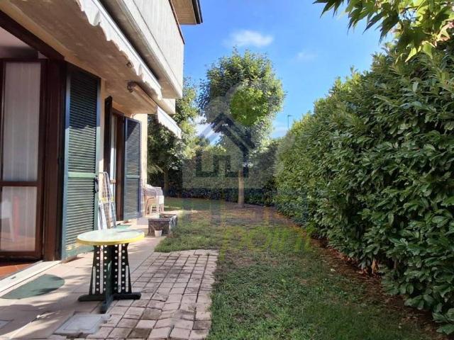 Villa Indipendente in vendita a Codogno, Lodi